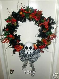 Disney Haunted Mansion Nightmare Before Christmas Bone Holiday Door Wreath
