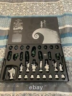 Disney Nightmare Before Christmas 25th Anniversary Collector's Edition Chess Set