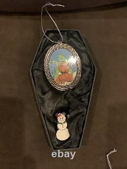 Disney Nightmare Before Christmas Compl. Set 7 Coffins Ornament & Pin 2002 Event
