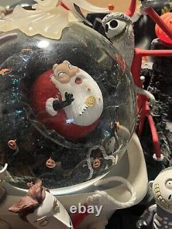 Disney Nightmare Before Christmas Jack Skellington Captures Santa SnowGlobe Rare