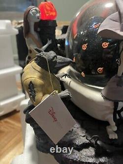 Disney Nightmare Before Christmas Jack Skellington Captures Santa SnowGlobe Rare