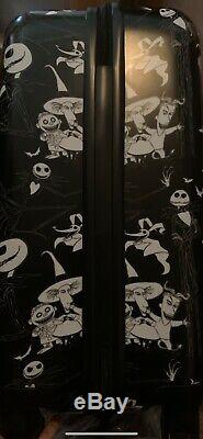 Disney Store THE NIGHTMARE BEFORE CHRISTMAS ROLLING Suitcase 21