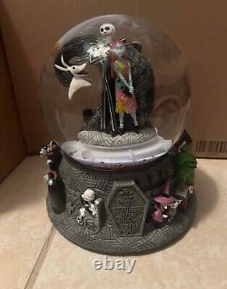 Disney The Nightmare Before Christmas 30th Anniversary Water Globe LIMITED XXL