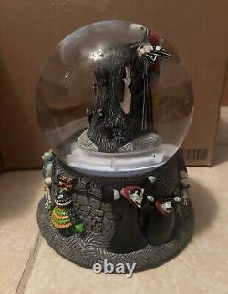 Disney The Nightmare Before Christmas 30th Anniversary Water Globe LIMITED XXL