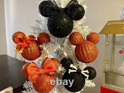 Disney nightmare before christmas man eating wreath decoration disney Hollowen