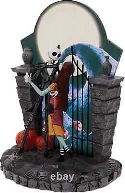 Enesco Disney Nightmare Before Christmas Jack & Sally Dancing Lit Figurine 9