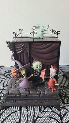 NEW! Disney Store exclusive! BOOKENDS The nightmare before Christmas with Light