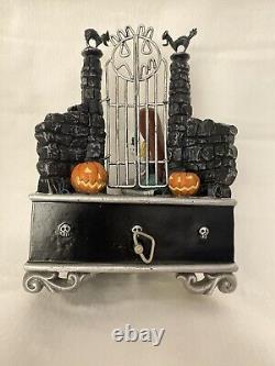 Nightmare Before Christmas Disney Store Sally Music Box