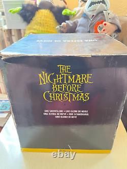 Nightmare Before Christmas Jack & Sally Musical Snow globe RARE