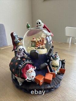 RARE Disney Nightmare Before Christmas What's This Snowglobe