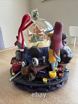 RARE Disney Nightmare Before Christmas What's This Snowglobe