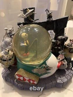 Rare Collectible Vintage Disney Store nightmare before christmas Music Snowglobe