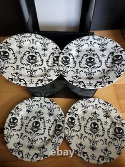 Rare Nightmare Before Christmas Disney Store 4 Plate Set withBox Free Shipping