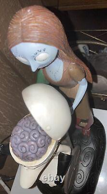 Rare The Nightmare Before Christmas Sally & Dr. Finkelstein Disney Direct Statue