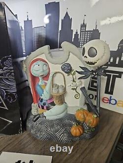 Scentsy Disney Tim Burton's The Nightmare Before Christmas 30th Year Warmer