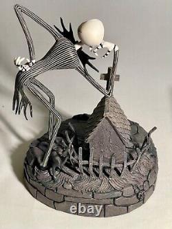 Walt Disney Gallery Nightmare Before Christmas Jack Skellington Figurine withZero